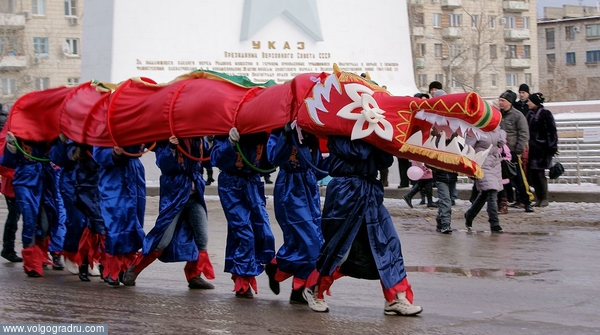 Дракон. парад, парад Дедов Морозов, Новый год