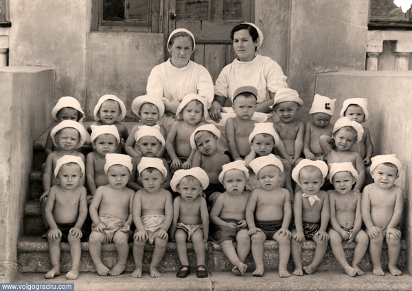 Фото 1959 года.Пос.Весёлая Балка.Я в фуражке.. Сталинград, дети, ретро фото.
