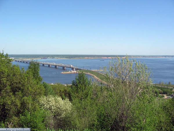 Мост через Волгу. Ульяновск, Россия, Волга
