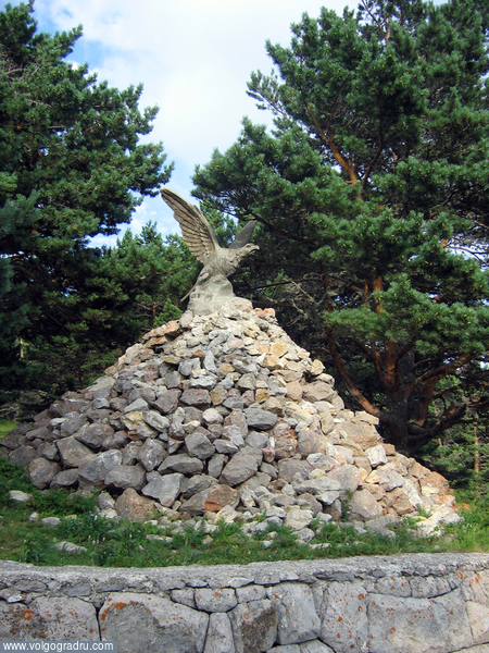 При въезде на кордон установлен такой "памятник". Крым, заповедник, кордон