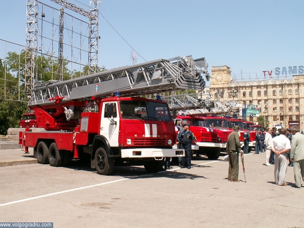 Московская техника теперь на службе в Волгограде. передача пожарной техники, московская пожарная техника, волгоградские пожарные
