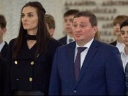 Елене Исинбаевой вручили знак Почетного гражданина Волгоградской области