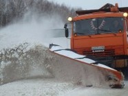 Волгоградские дорожники вышли на уборку снега