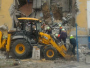 В Волгограде на месте обрушения жилого дома спасатели объявляют «минуты тишины»