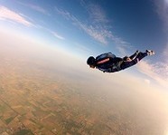 Прыгнуть и лететь: 26 июля – День парашютиста