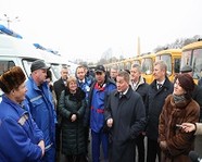 В Волгоградскую область поступили 70 школьных автобусов и 25 «скорых»