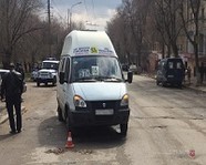 В Волгограде микроавтобус сбил пешехода