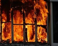 Под Волгоградом при пожаре в доме пострадал человек