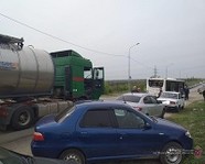 В Волгограде грузовик столкнулся с автобусом