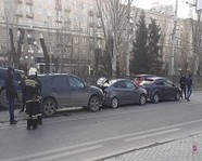 В Волгограде вереница машин попала в массовое ДТП