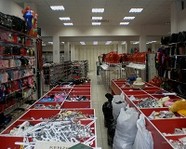 Двое коммерсантов из Волжского торговали одеждой без документов
