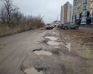 В России ямы на дорогах стали ещё одной приметой приближающейся весны