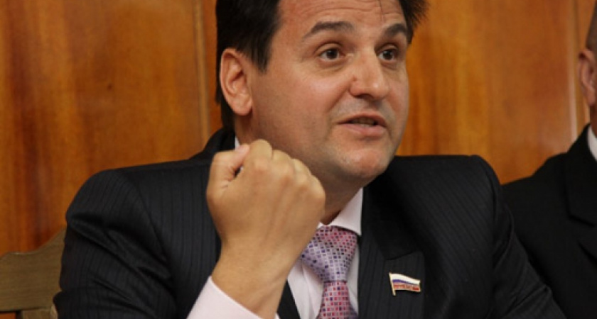 Олег Михеев: «Чипсы и газировку маркировать страшными картинками, как сигареты!»